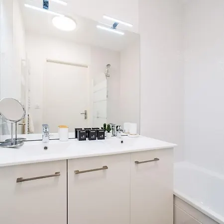 T3 Chic Avec Terrasse Privee Apartamento *