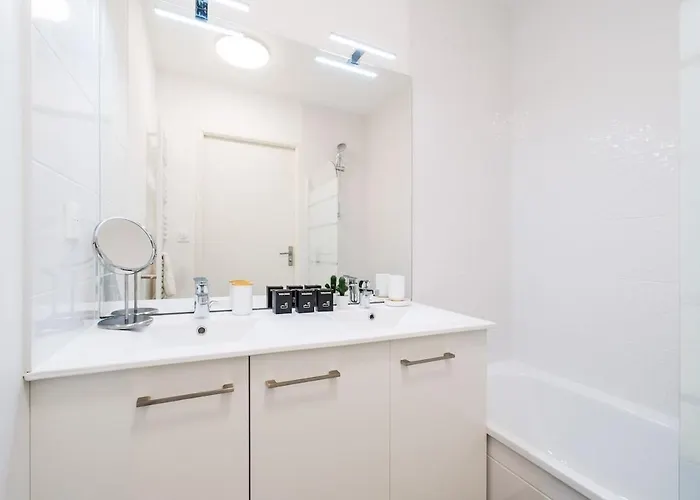 T3 Chic Avec Terrasse Privee Apartamento *